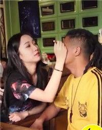 爆料女孩抖音视频,视频背后的惊人真相 第1张 爆料女孩抖音视频,视频背后的惊人真相 第1张